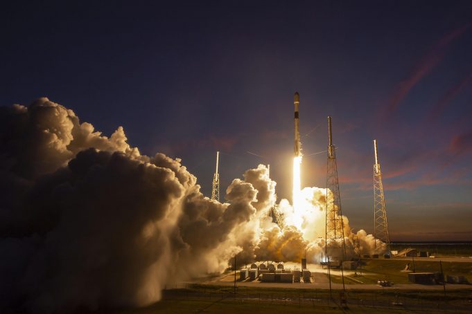 Cosmo SkyMed è in orbita: il satellite made in Italy avrà scopi militari e civili Cosmo SkyMed