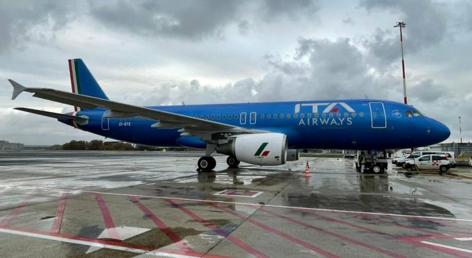 Ita Airways approva il nuovo piano industriale. Dubbi del Tesoro su trattativa esclusiva Ita Airways