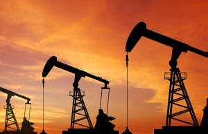 Crisi globale dei carburanti: le scorte sono al minimo e lo shock non è più contenibile Estrazione petrolio
