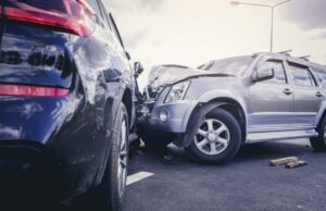 Rc Auto, Urso alla filiera: “Avanti con il confronto per più equità e premi ai virtuosi” Incidente Rc Auto