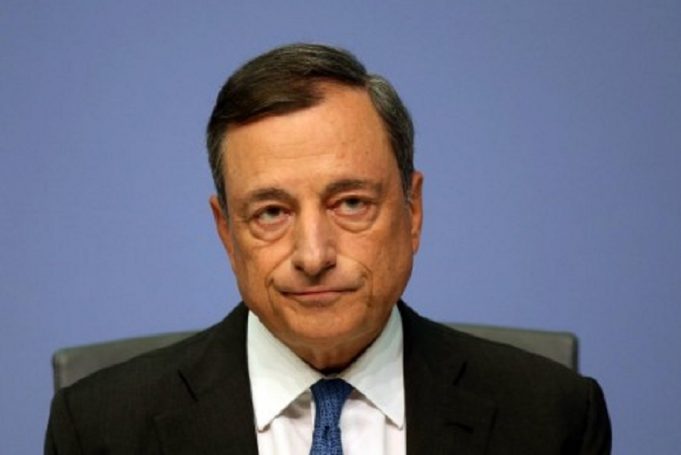Passa per un voto la riforma sul catasto, maggioranza spaccata: il governo barcolla Mario Draghi, il governo vacilla sul catasto