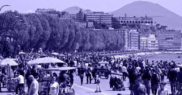 20 (1) Turismo: numeri record a Napoli