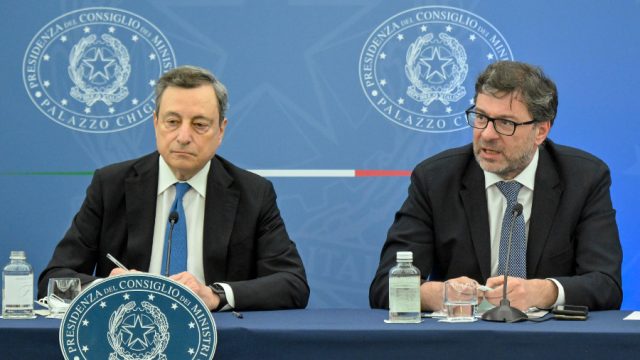Aiuti per le imprese - Conferenza stampa Draghi e Giorgetti