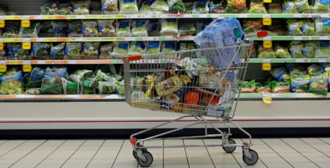 Inflazione, la ricchezza delle famiglie perde il 5% sul 2021 Inflazione carrello della spesa consumi