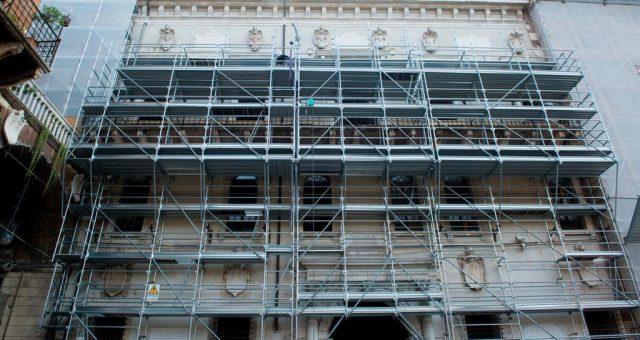 Ponteggi immobile, cantiere