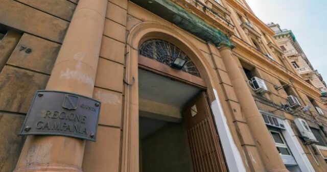 regione-campania-palazzo-s.lucia_ Palazzo Santa Lucia, sede della Regione Campania - residenze universitarie