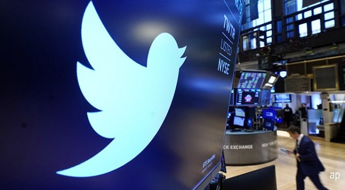 Colpo di scena nell’affare Twitter: Elon Musk sospende l’acquisto Twitter Wall Street