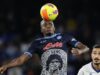 Napoli, stop all’uso dell’immagine di Maradona: sequestro da 150mila euro Maglia Maradona Napoli