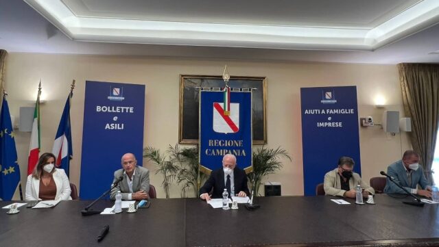 Regione Campania piano socio economico