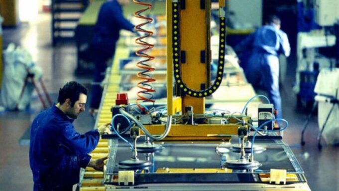 Industria e servizi, febbraio in chiaroscuro: cresce il fatturato in valore, rallenta in volume Piano industriale - fiducia