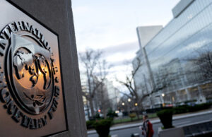 FMI taglia la crescita globale: lo shock energetico riporta il mondo agli anni ’70 Fmi pil stime crescita DEBITO - intelligenza artificiale