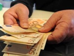 Pagamenti in Italia, Bankitalia: il 50% degli italiani resta legato al contante e alle carte tradizionali Tetto contanti