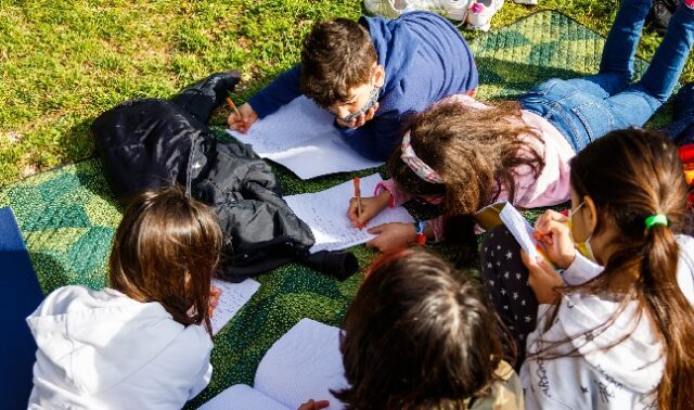 Bambini scuola svimez Scuole aperte d'estate