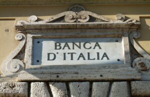 Bankitalia: mutui in crescita solo nel Nord‑Est. Spread più rigidi, credito al consumo in frenata Banca D'Italia Risparmi prestiti Bankitalia - debito pubblico