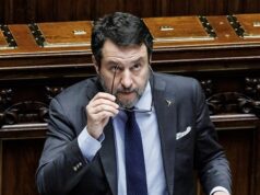 Salvini: “Sulla rete ferroviaria 1.300 cantieri aperti. Serve pazienza, ma non rallentiamo gli investimenti” Matteo Salvini - banche