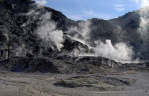 Campania, nuovi interventi su Campi Flegrei, infrastrutture, sociale, protezione civile e agricoltura: approvati i provvedimenti della Giunta regionale Campi Flegrei fumarole solfatara