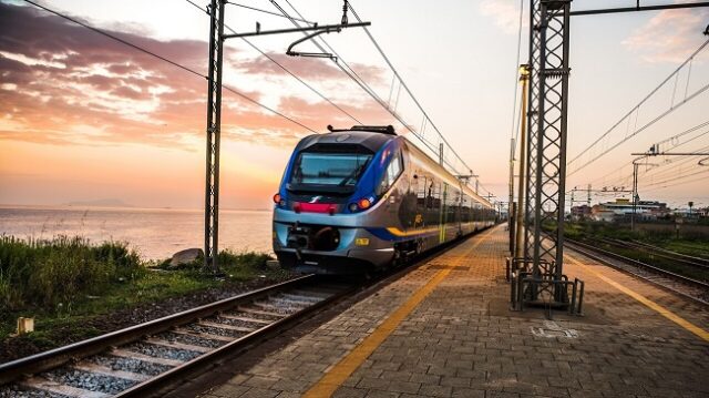 Treno fs investimenti matera bando