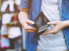 Gli italiani restano risparmiatori, ma nel 2026 cresce la paura del rischio: giovani i più diffidenti Portafogli vuoto risparmi 100 euro - lavoratori