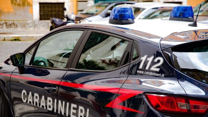 Ercolano, 19enne sequestrata dai genitori per il suo orientamento sessuale carabinieri