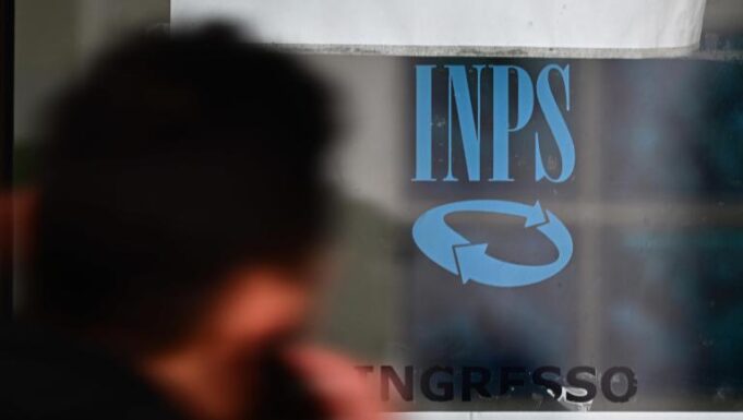 Assegno unico, 13 miliardi alle famiglie nei primi otto mesi del 2025: crescono importi e platea dei beneficiari Inps assegno di inclusione reddito di cittadinanza - assegno unico