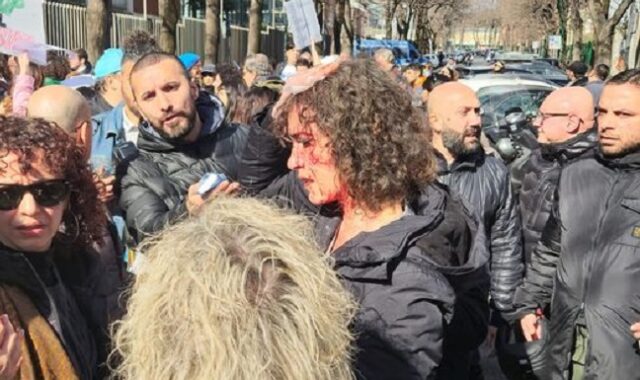 Manganellate sit in Rai Napoli