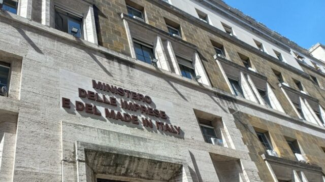 Mimit Mimit - sviluppo - campania