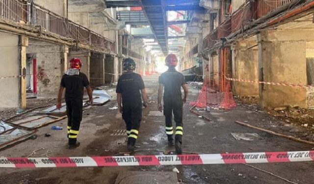 Vigili del fuoco, vele di scampia