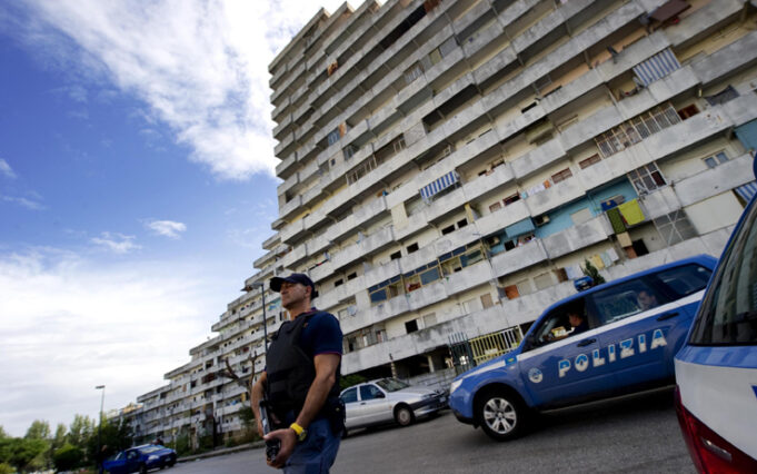 Campania, luci e ombre del crimine: Napoli guida per estorsioni e contrabbando, Benevento tra le più sicure d’Italia Criminalità Napoli