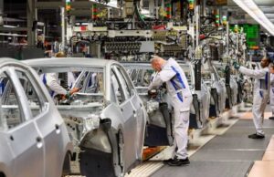 Boom dell’elettrico a Napoli e in Campania nei primi 9 mesi del 2026: le immatricolazioni di auto nuove crescono del 36,6% Mercato delle Auto - Catena di montaggio