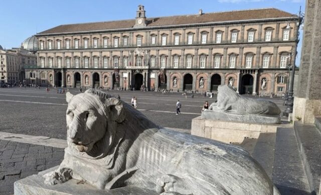 Palazzo Reale Napoli G7
