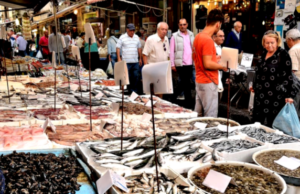 Inflazione in risalita a marzo: prezzi al +1,7% su base annua, accelerano energetici e alimentari freschi Inflazione Napoli spesa