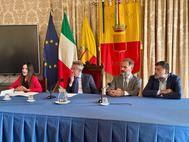 Napoli Camorra Consiglio Comunale Manfredi Maresca