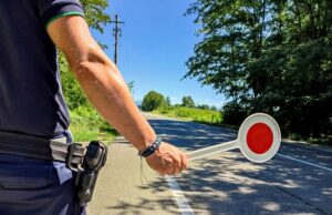 Nuovo Codice della Strada: via libera dal CdM a sanzioni più basse, stretta su minicar e targhe personalizzate Nuovo codice della strada