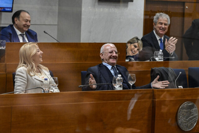 Vincenzo De Luca consiglio regionale