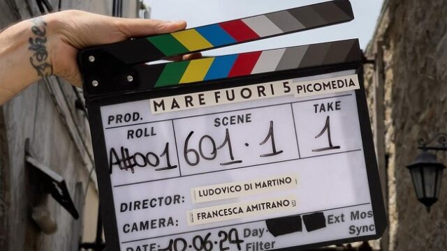 Mare fuori cinema Napoli