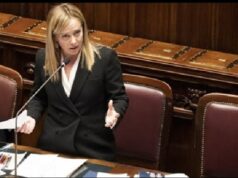 Meloni alla Camera: “Nessun rimpasto, avanti per cinque anni. L’Italia non può permettersi instabilità” Giorgia Meloni