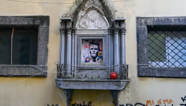 Scott McTominay Napoli edicola votiva