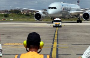 Capodichino chiude per tutto novembre: maxi-cantiere da 30 milioni. Voli dirottati su Salerno Costa d’Amalfi Aeroporto di Capodichino Foto Aeroporti Napoli e Salerno