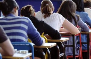 Maturità 2026, dalle poesie di Pavese ai saggi di Furedi: tutte le tracce della prima prova Esame di maturità
