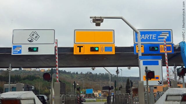 Autostrada casello pedaggi aumento