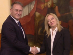 Campania, Cirielli: “100 euro in più al mese per i pensionati con la minima” Edmondo Cirielli e Giorgia Meloni - centrodestra campania