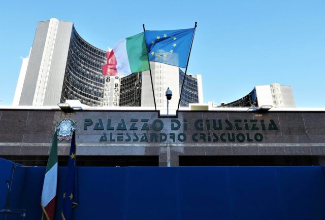 Palazzo di Giustizia Napoli