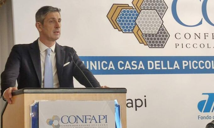 Dazi Usa, Confapi avverte: “Il problema non è solo il livello delle tariffe, ma l’incertezza” Cristian Camisa Confapi