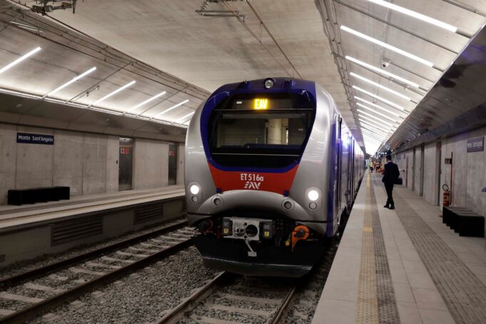 Al via la Linea 7: da lunedì i treni EAV collegheranno Soccavo e Monte Sant’Angelo in 20 minuti Linea 7 metropolitana napoli eav