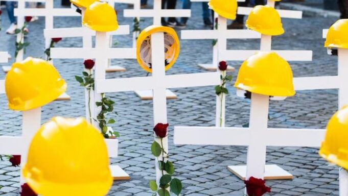 Sicurezza sul lavoro. I numeri di un’emergenza nazionale: 889 morti dall’inizio dell’anno Morti sul lavoro