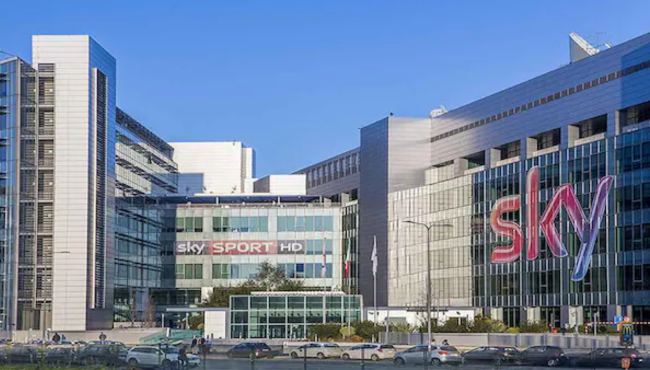 Sky multata dall’Antitrust: 4,2 milioni per pratiche scorrette sugli aumenti dei costi sky