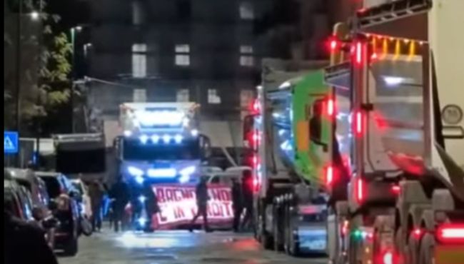 Coppa America a Napoli, Manfredi tira dritto: “Nessun rischio ricorsi sugli appalti di Bagnoli” Protesta bagnoli america's cup