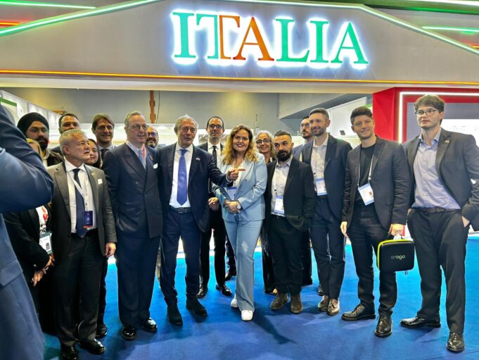 Adolfo Urso all’AI Impact Summit: “È il momento dell’India per le imprese italiane”