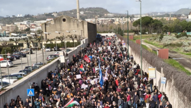 Bagnoli manifestazione