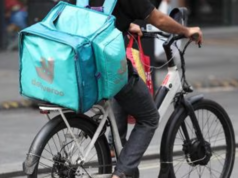 Decreto Lavoro 1° maggio: un miliardo per incentivi, salario giusto e norme anti‑caporalato digitale DELIVEROO